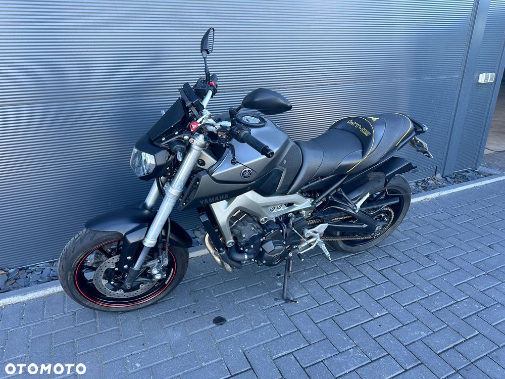 Yamaha MT