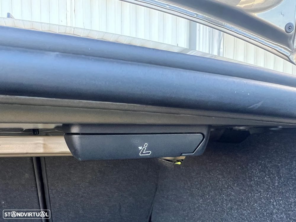 BMW M3 Competition - 30