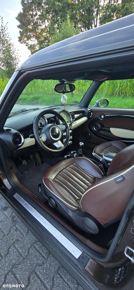MINI Clubman Cooper D - 9