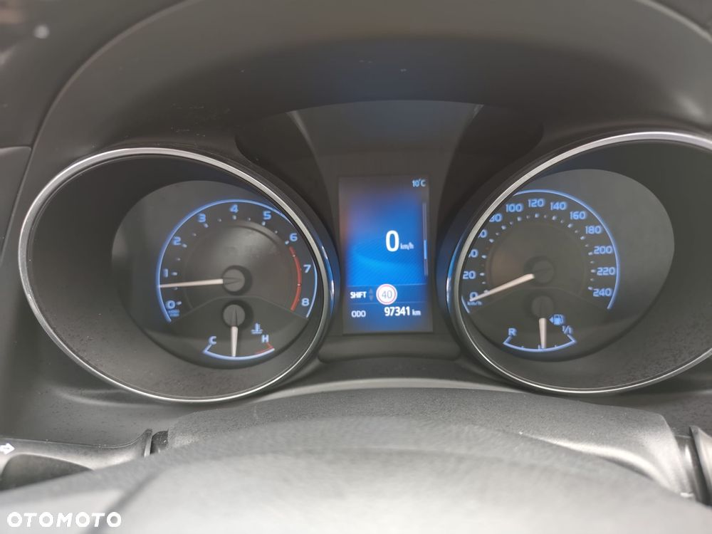 Toyota Auris 1.33 Dual-VVT-i Design Edition - 32