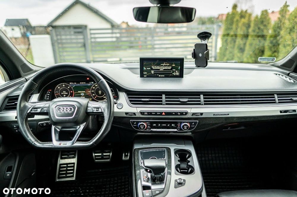 Audi Q7 - 3