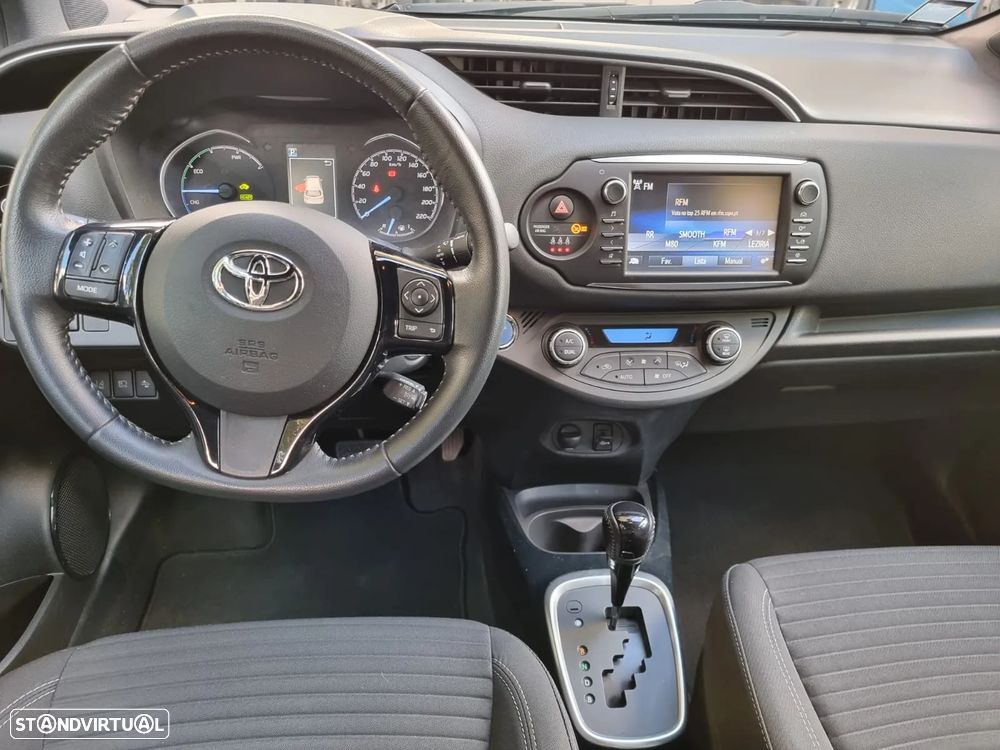 Toyota Yaris 1.5 HSD Square Collec.White - 15