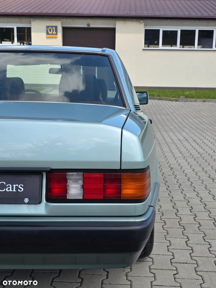 Mercedes-Benz W201 (190) - 11