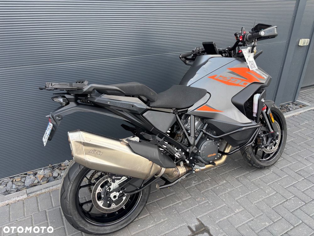 KTM Adventure - 4