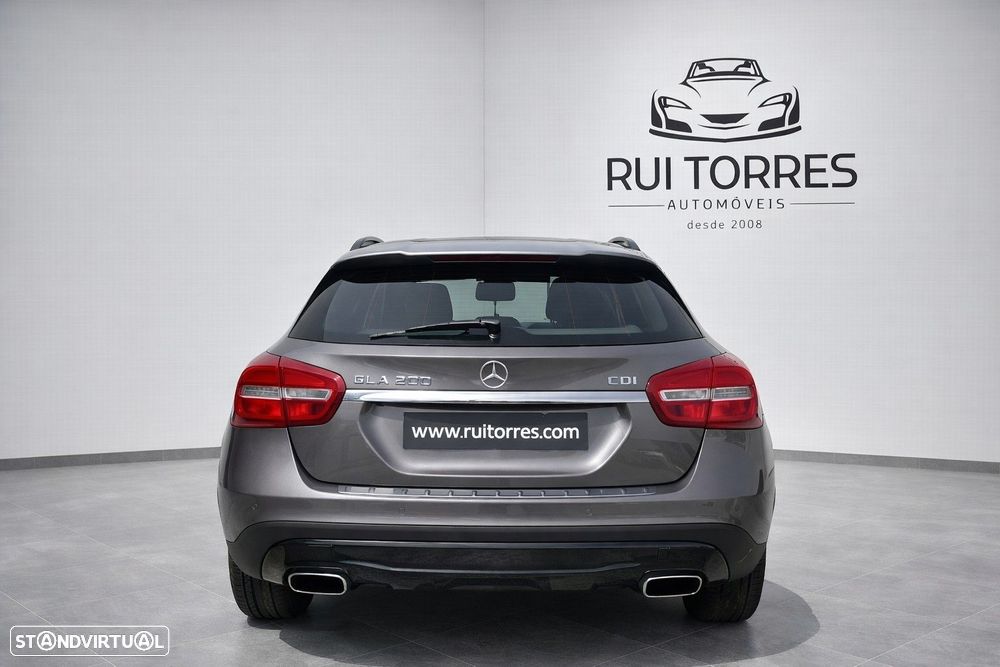 Mercedes-Benz GLA 200 (CDI) d 4Matic 7G-DCT StreetStyle - 10