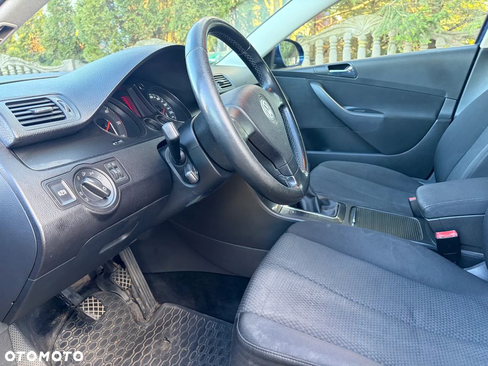 Volkswagen Passat 1.9 TDI Trendline - 3