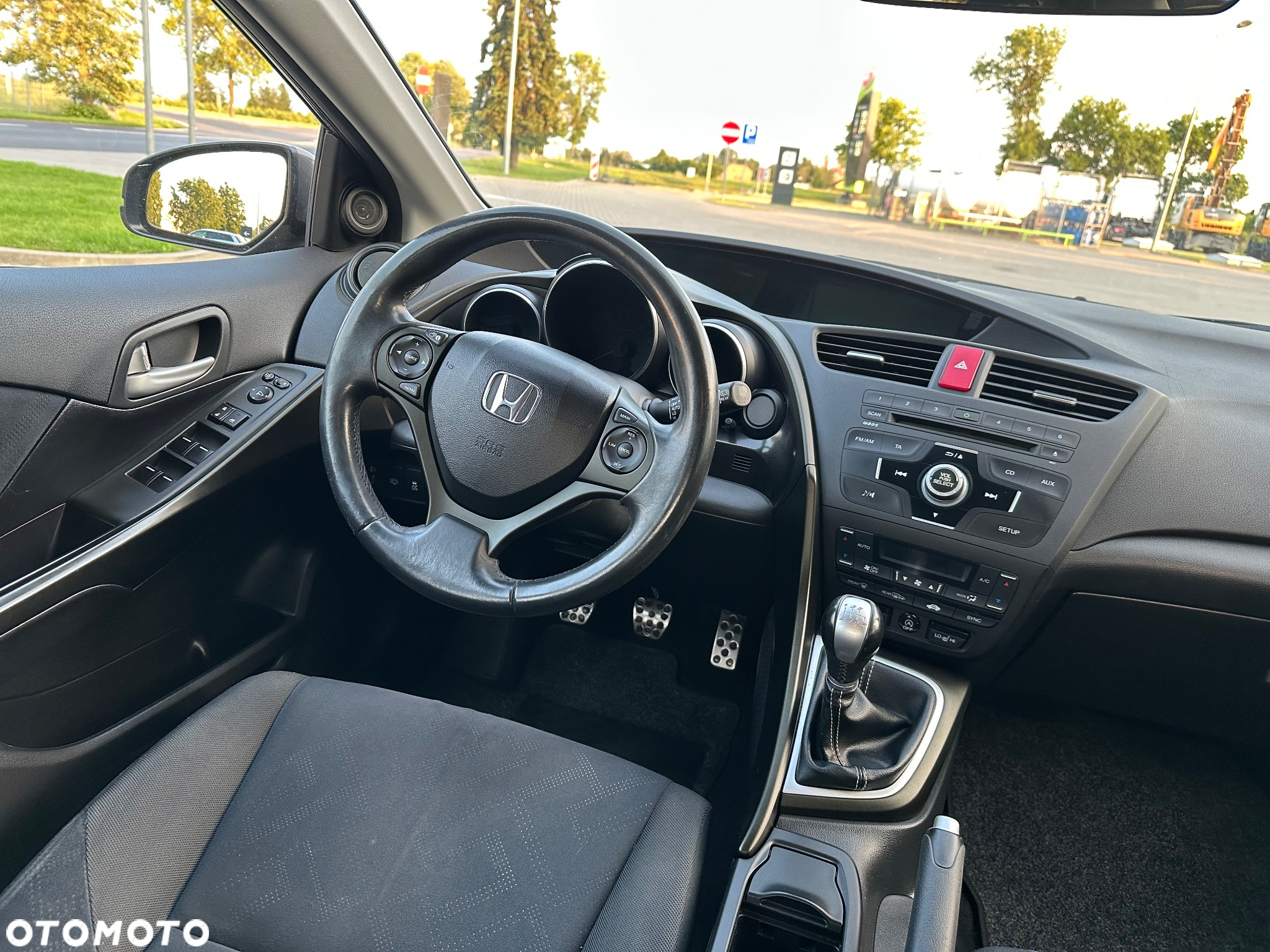 Honda Civic 1.8 i-VTEC Sport - 17