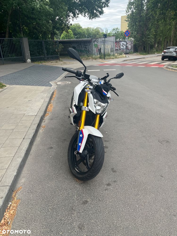 BMW G - 7