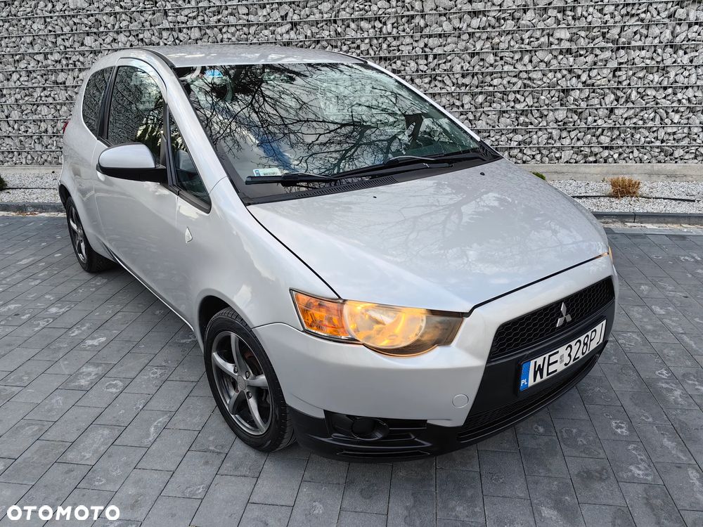Mitsubishi Colt 1.3 Invite - 21