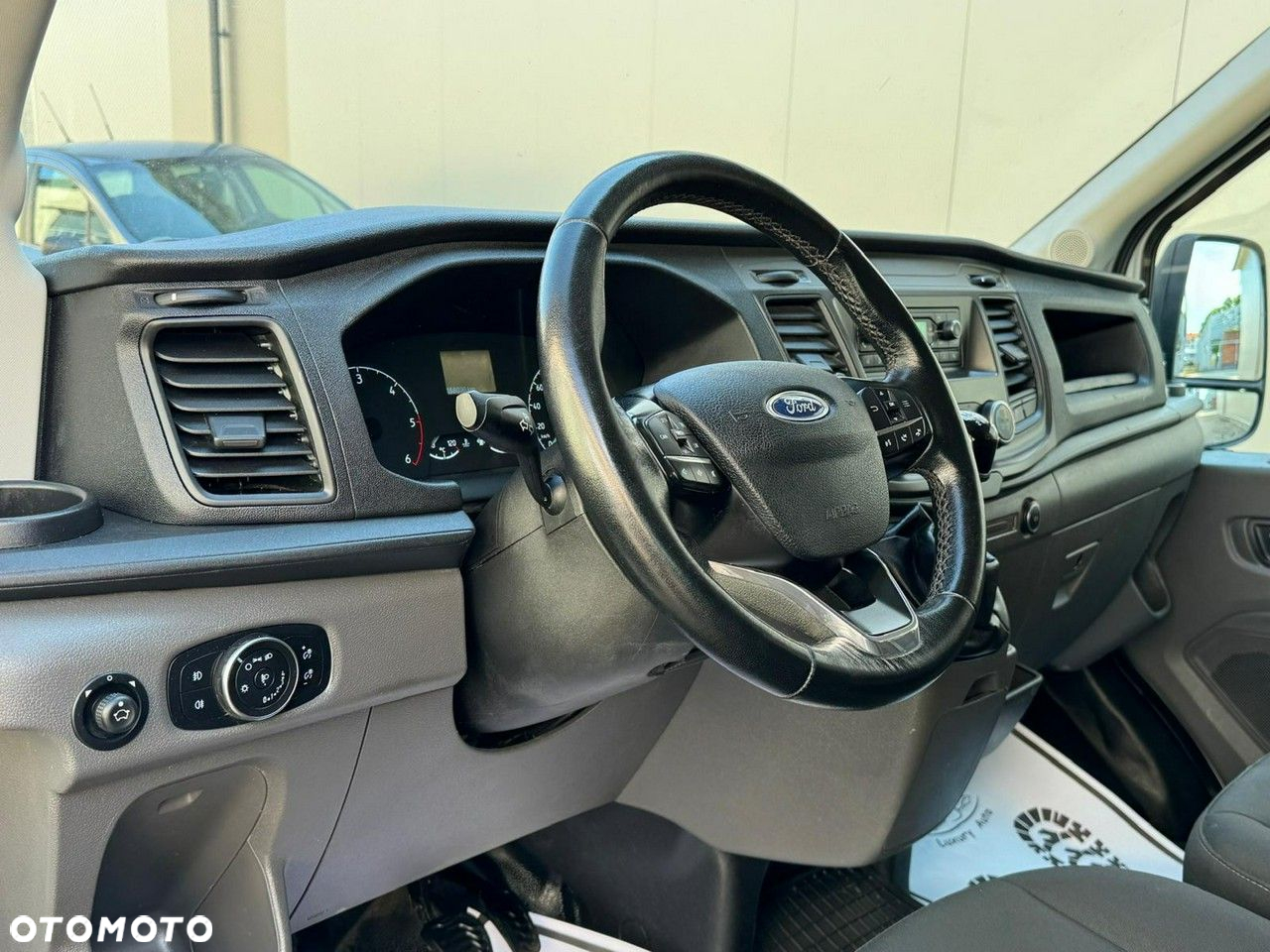 Ford Transit - 31
