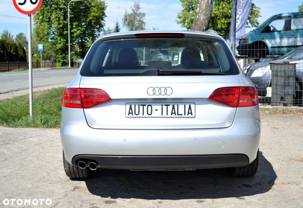 Audi A4 Avant - 6