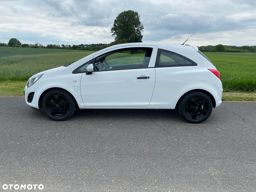 Opel Corsa 1.2 16V Cosmo - 4