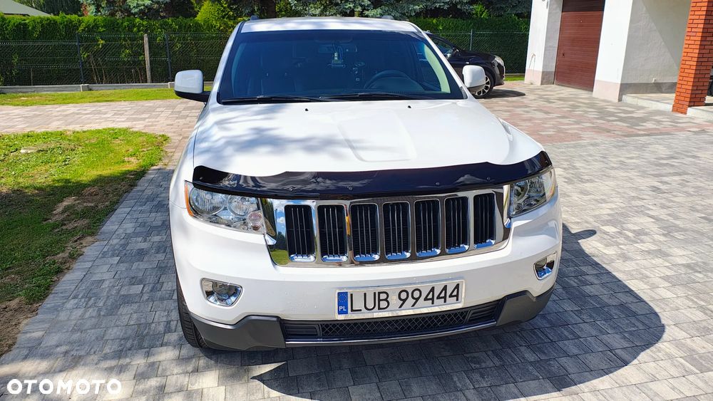 Jeep Grand Cherokee - 30