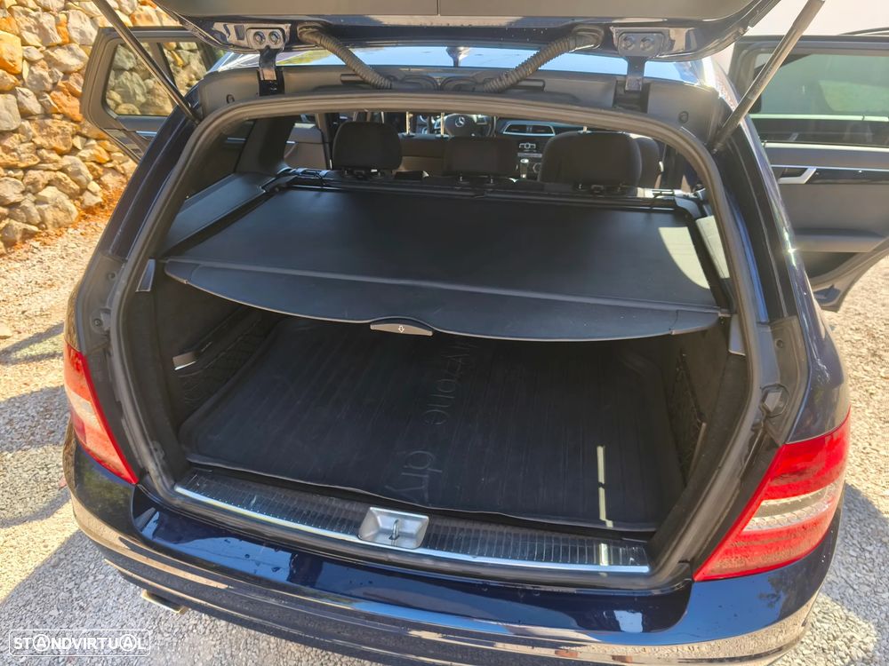 Mercedes-Benz C 220 - 12