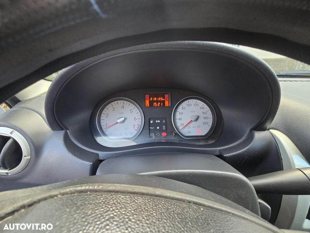 Dacia Logan 1.2 16V Laureate - 4