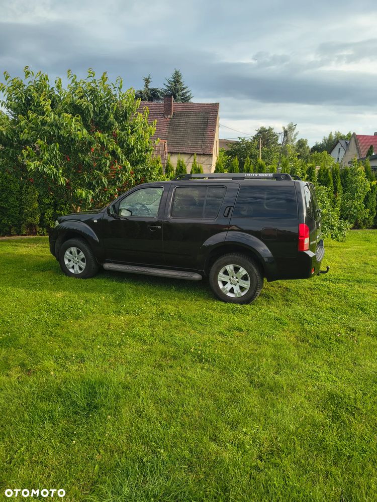 Nissan Pathfinder 2.5 DCi Elegance - 4