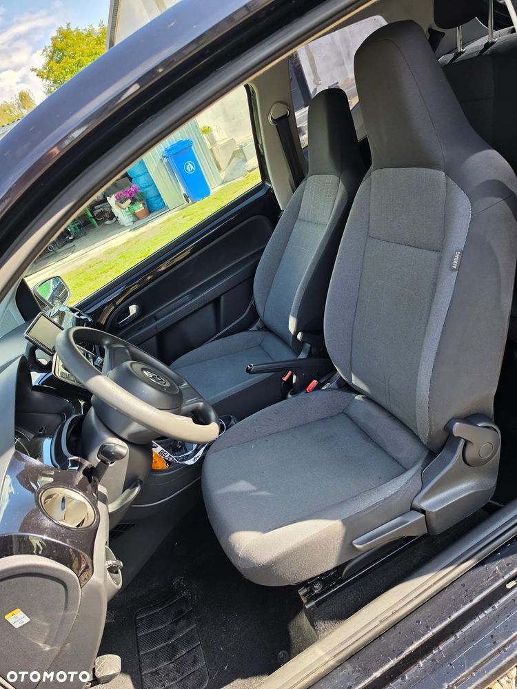 Volkswagen up! black style - 9