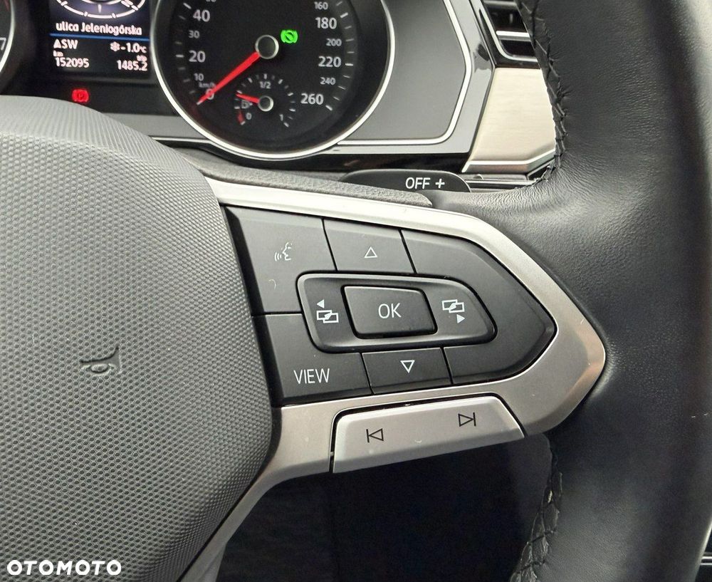 Volkswagen Passat - 21