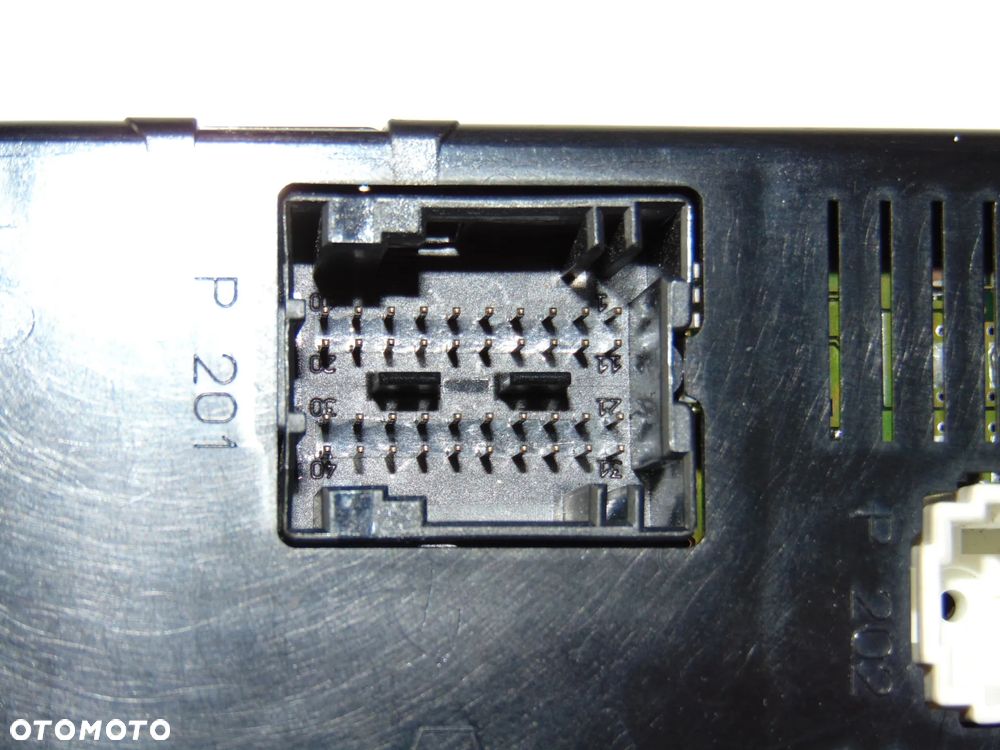 Moduł sterownik UCH-N2 P8200311989 Renault Clio 2 II FL lift 01-09r - 8