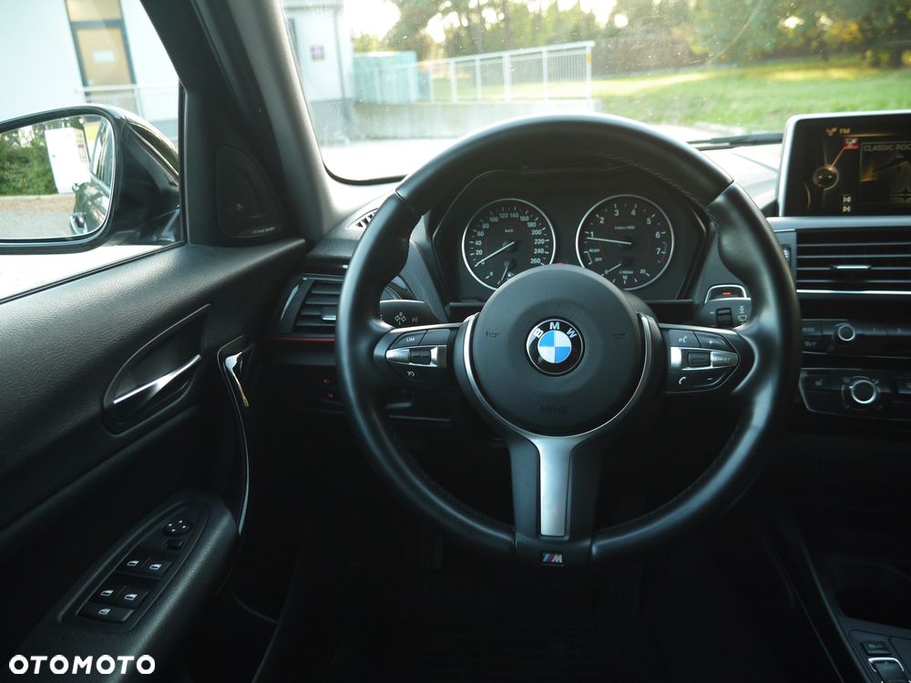 BMW Seria 1 120i Sport Line - 19
