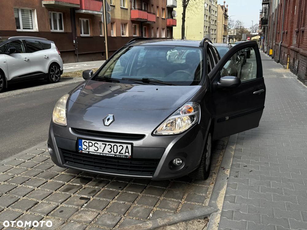 Renault Clio - 21