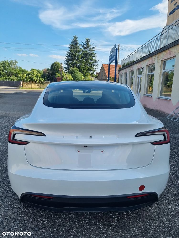 Tesla Model 3 Langstreckenbatterie Allradantrieb Dual Motor - 8