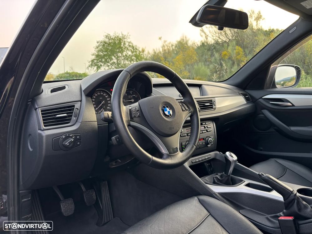 BMW X1 18 d sDrive - 12