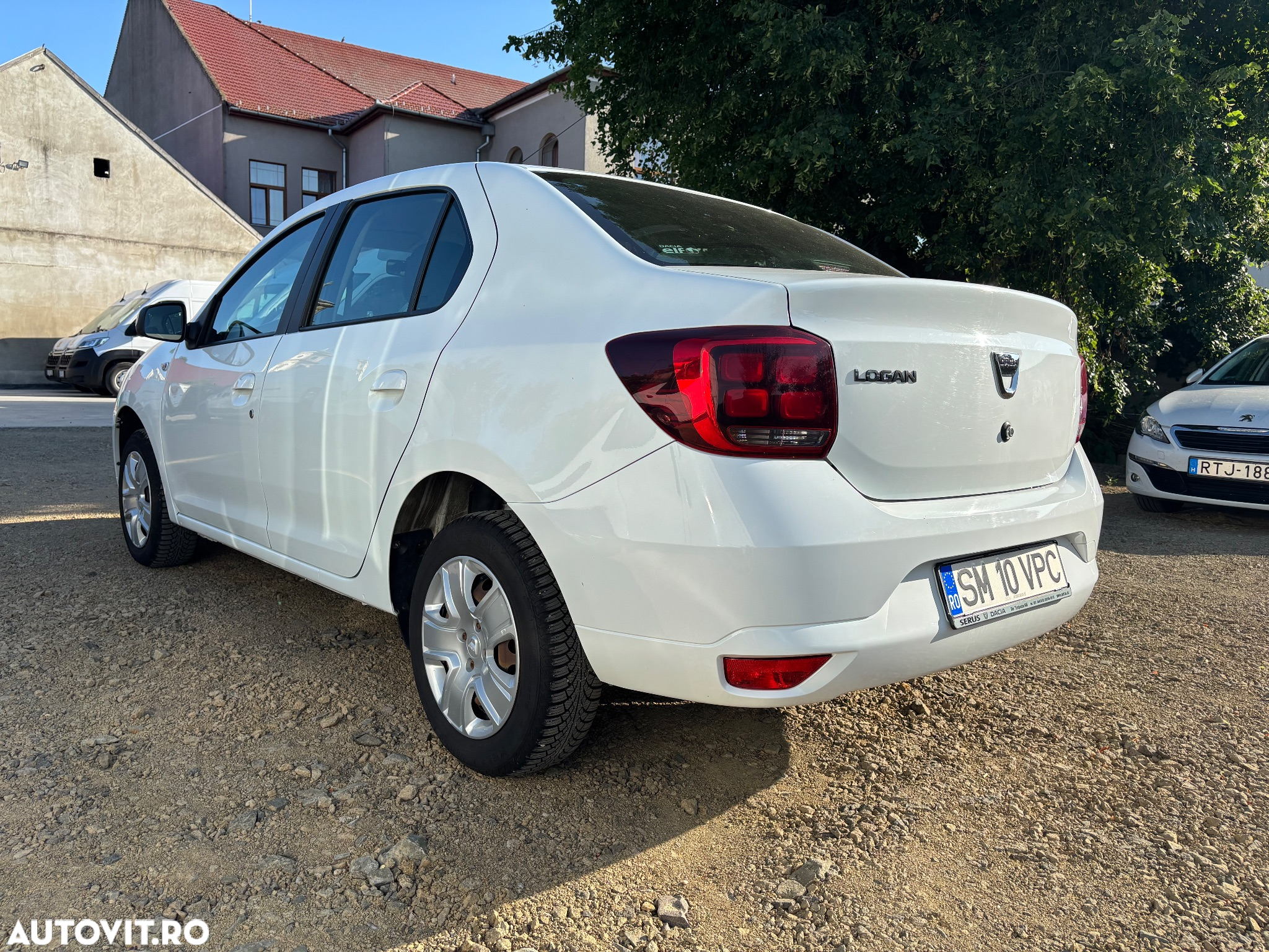 Dacia Logan 1.5 Blue dCi Laureate - 4