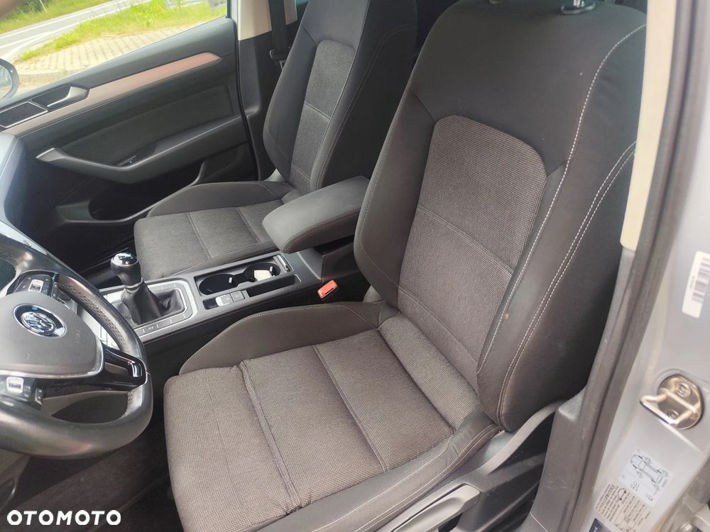 Volkswagen Passat Variant 2.0 TDI SCR Comfortline - 15