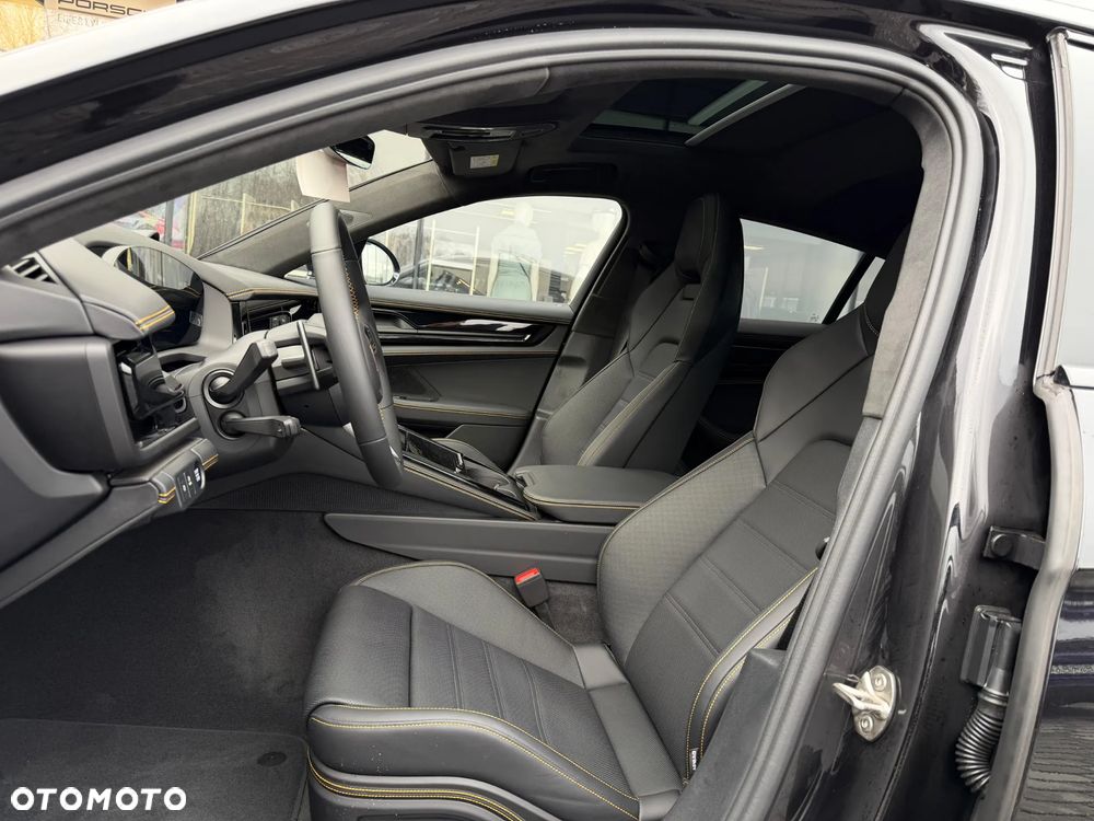 Porsche Panamera 4S E-Hybrid - 28