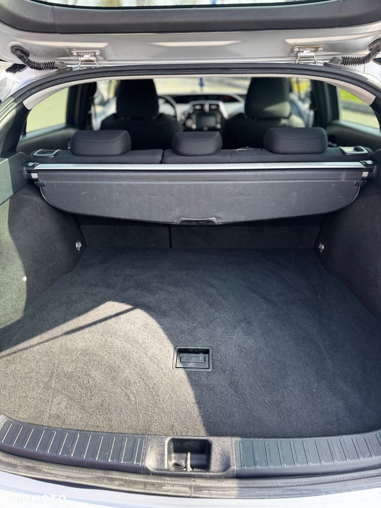 Toyota Prius 1.8 Hybrid Prestige - 14