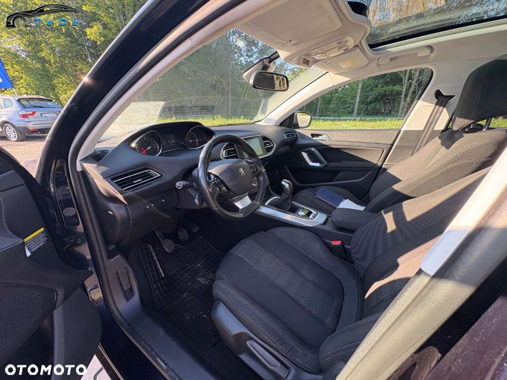 Peugeot 308 110 e-THP Stop & Start Allure - 17