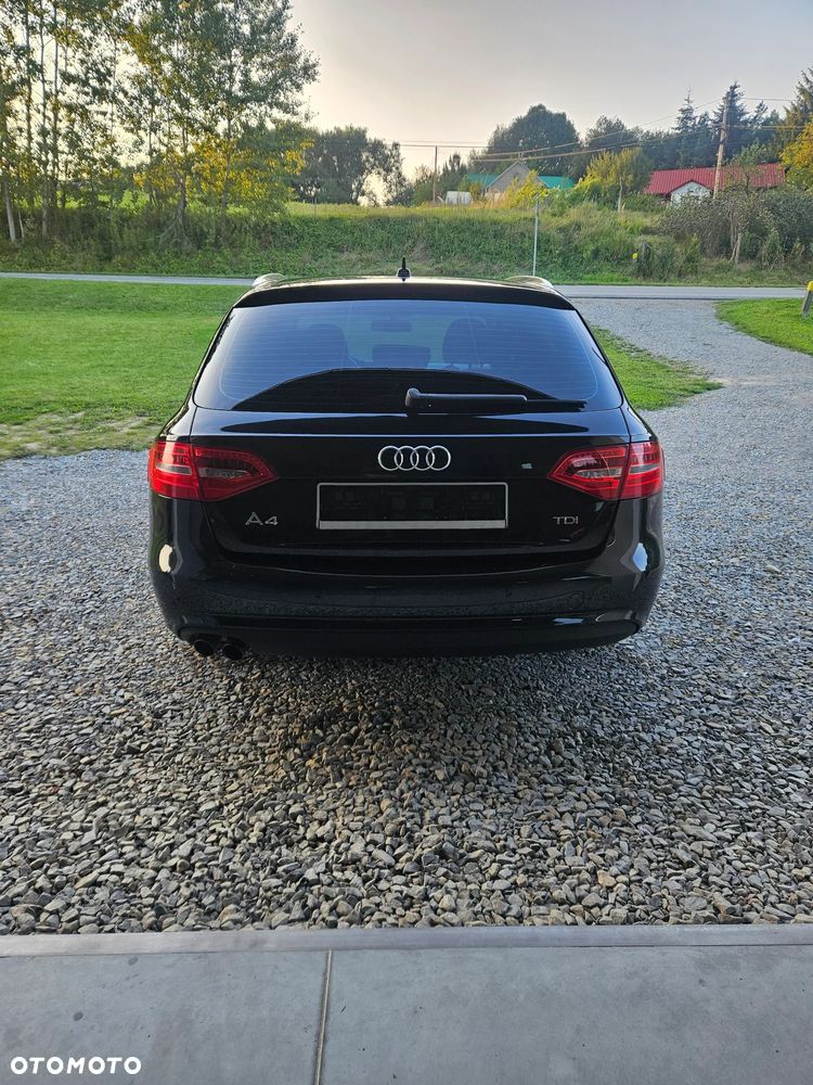 Audi A4 Avant - 16