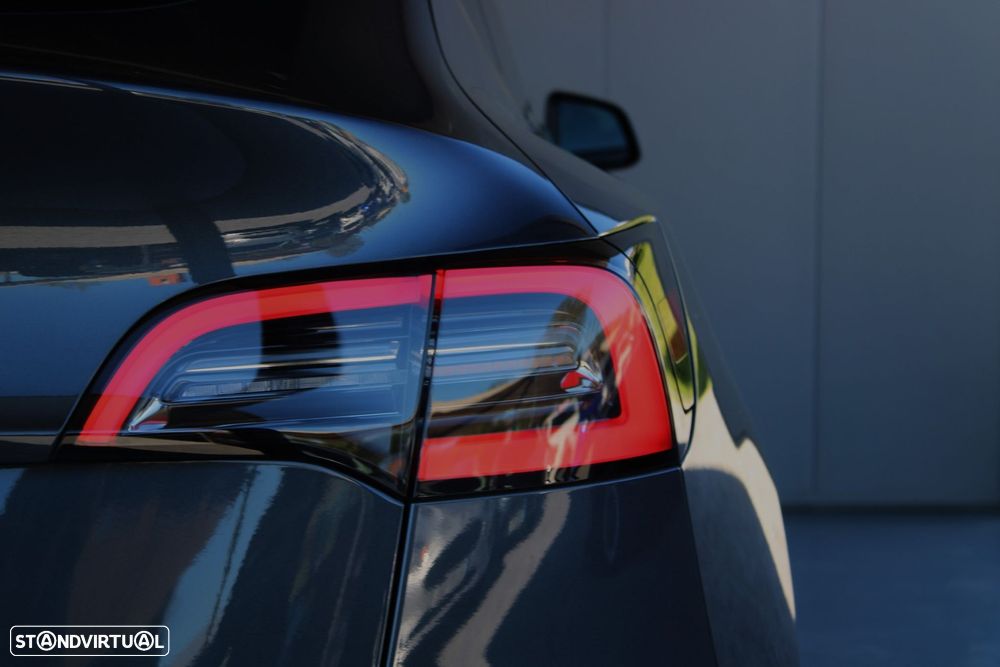 Tesla Model Y Long Range Tração Integral - 36