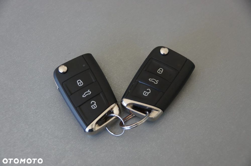 Volkswagen Tiguan 2.0 TSI 4Mot Elegance DSG - 33