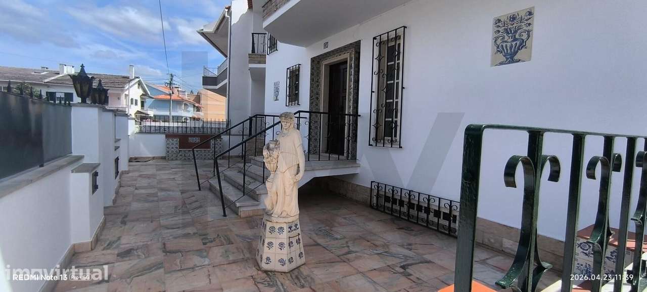 Moradia T4 de Arquitetura Colonial — Um Refúgio Exclusivo Estoril - Grande imagem: 5/20