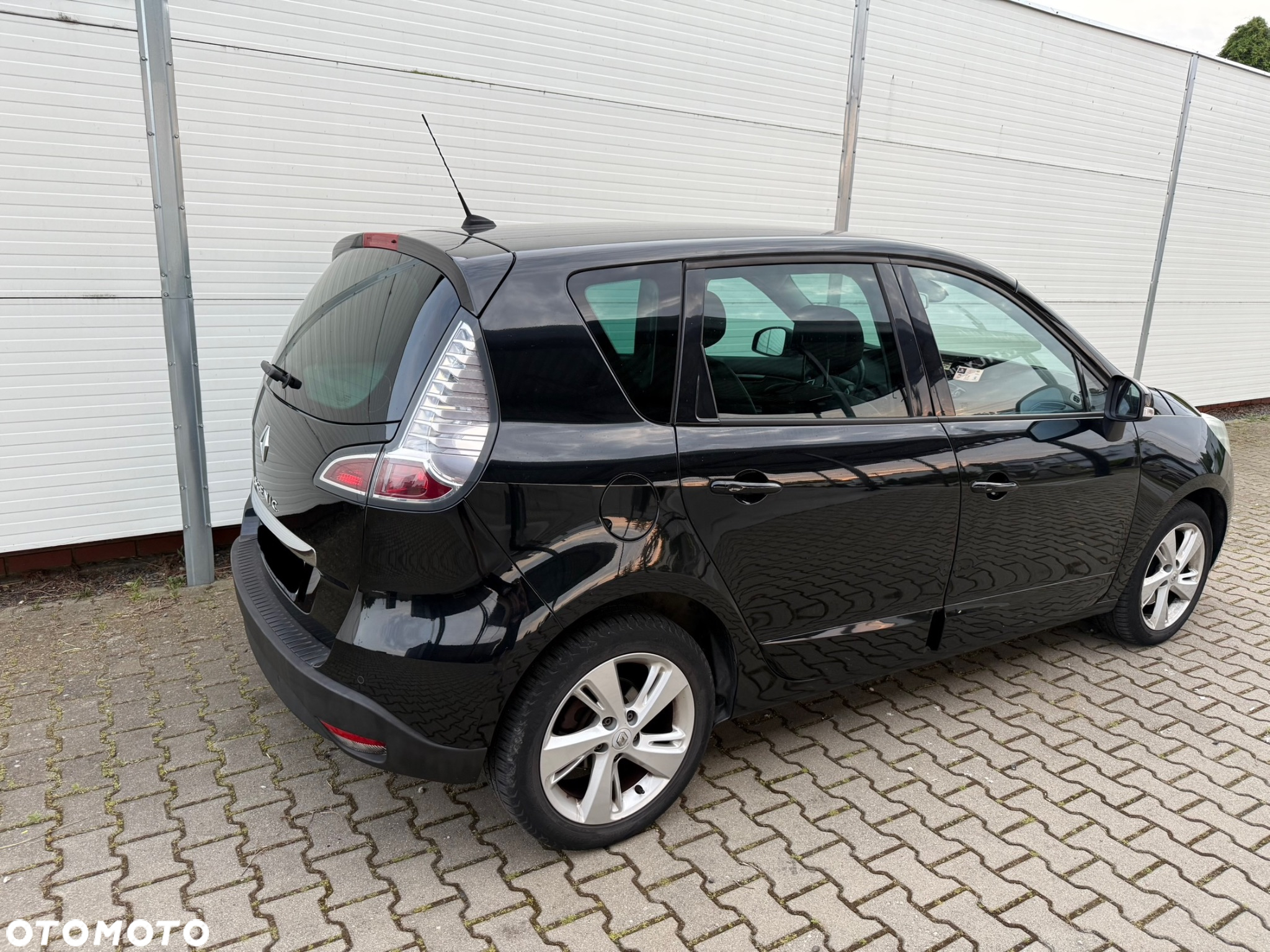 Renault Scenic 1.6 16V 110 Dynamique - 3