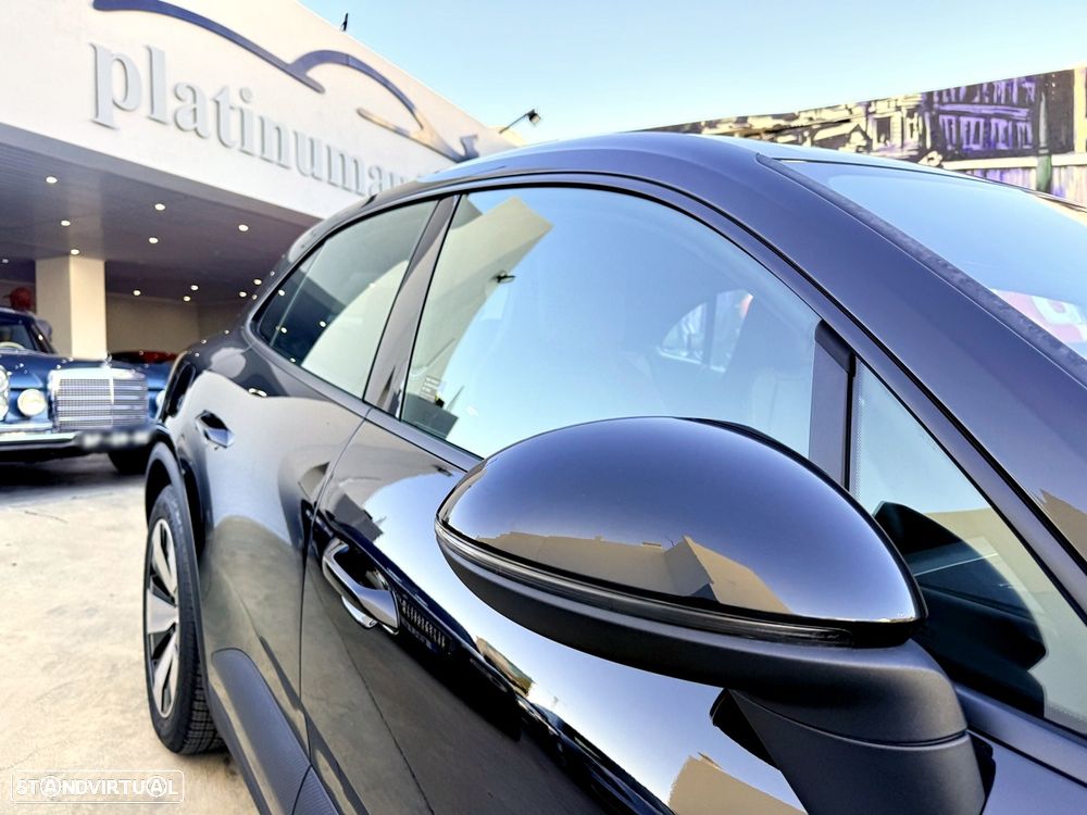 Porsche Macan Electric 4 - 46