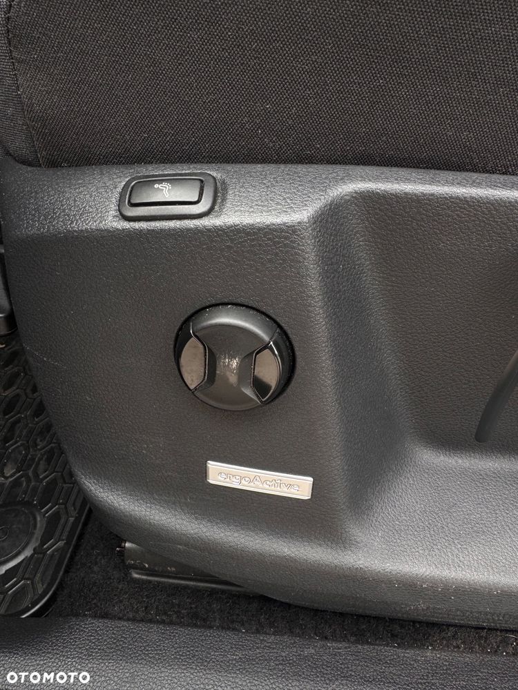 Volkswagen Touran 1.4 TSI BMT Highline DSG - 32