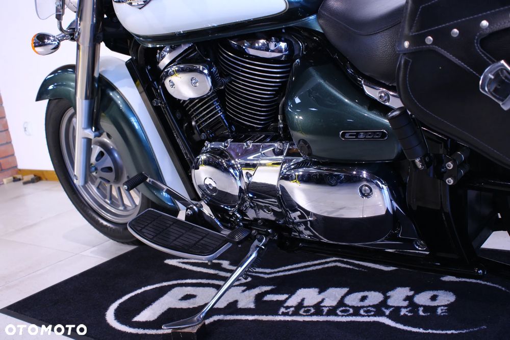 Suzuki Intruder - 29