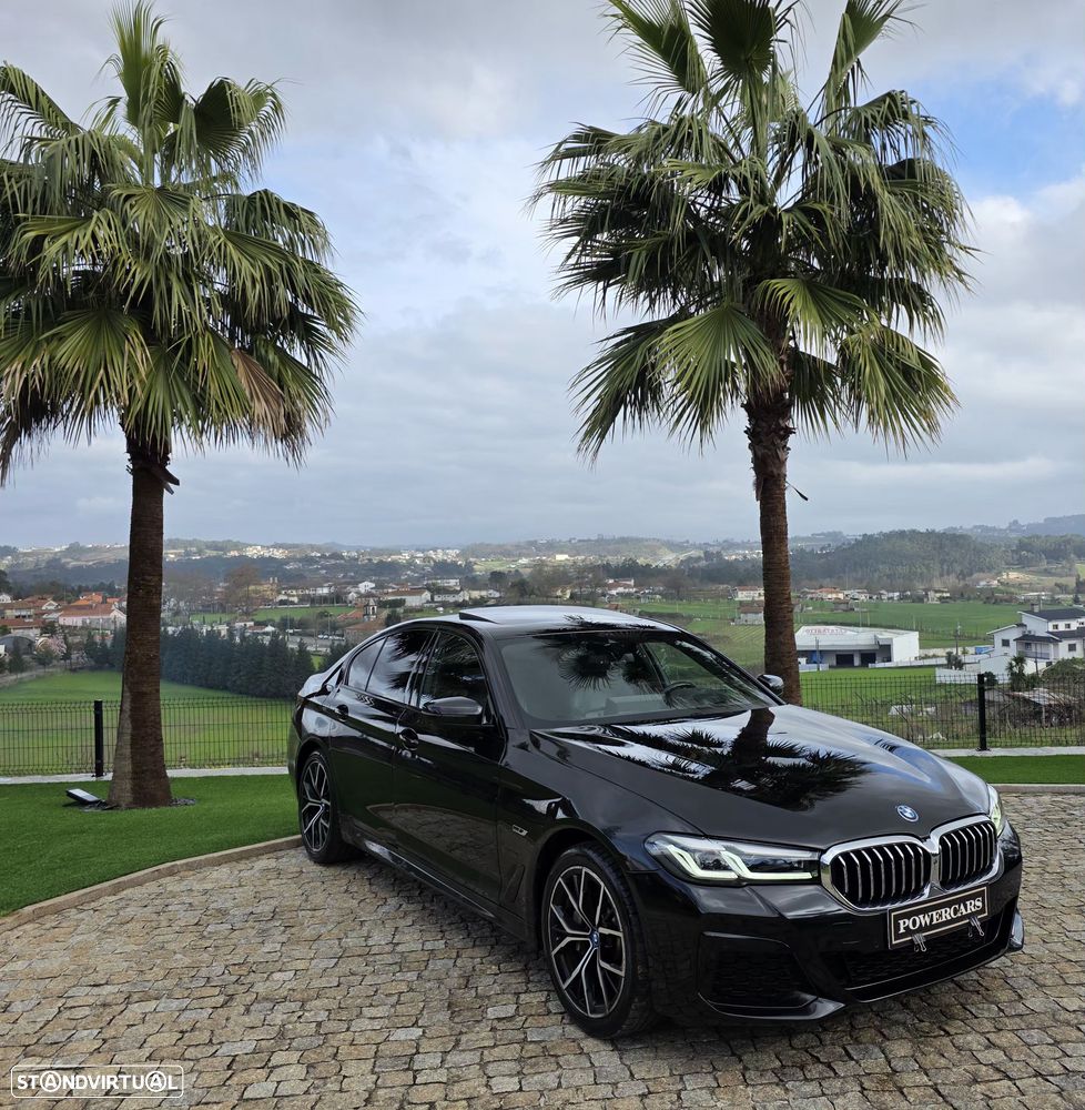 BMW 530 e Pack Desportivo M - 12