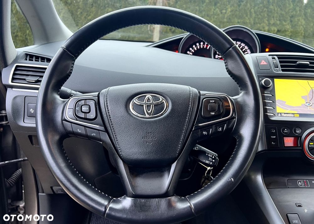 Toyota Verso 1.8 Premium EU5 MS - 34