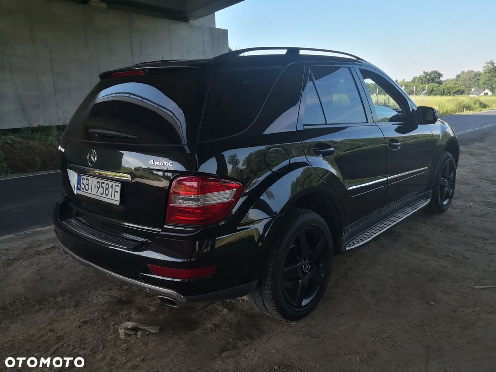Mercedes-Benz ML - 8