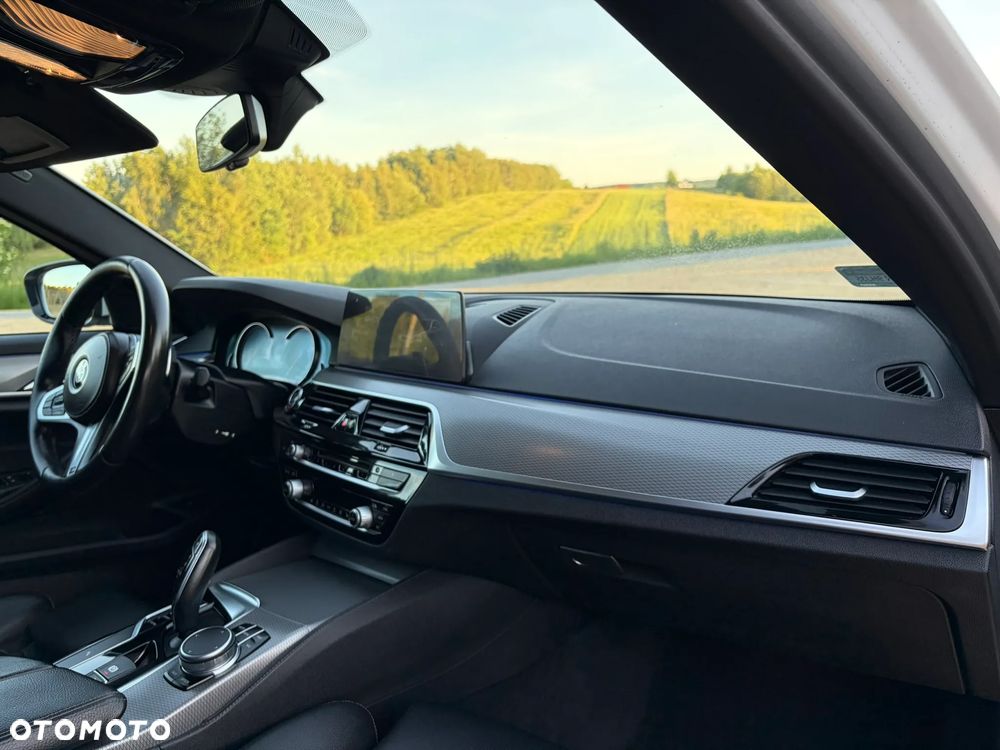 BMW Seria 5 520d xDrive Sport - 22
