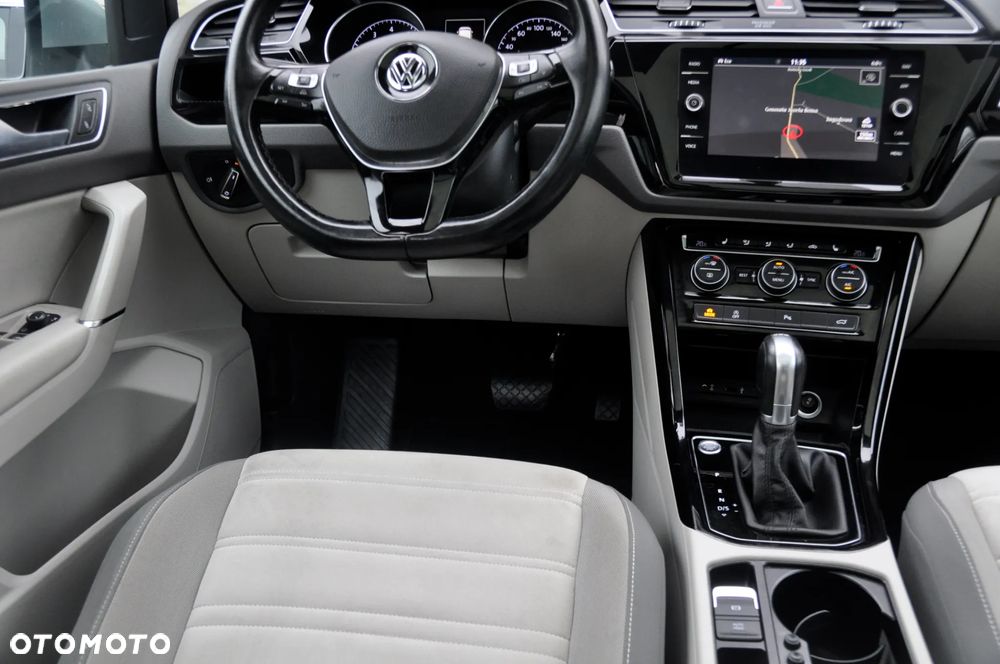Volkswagen Touran 1.8 TSI BMT Highline DSG - 12