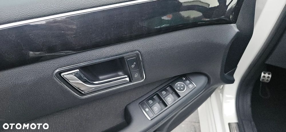 Mercedes-Benz Klasa E - 36