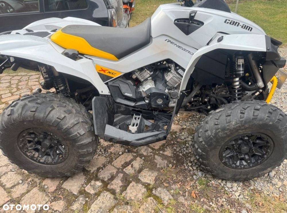 Can-Am Outlander - 3