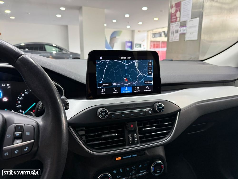 Ford Focus SW 1.0 EcoBoost Titanium Aut. - 28