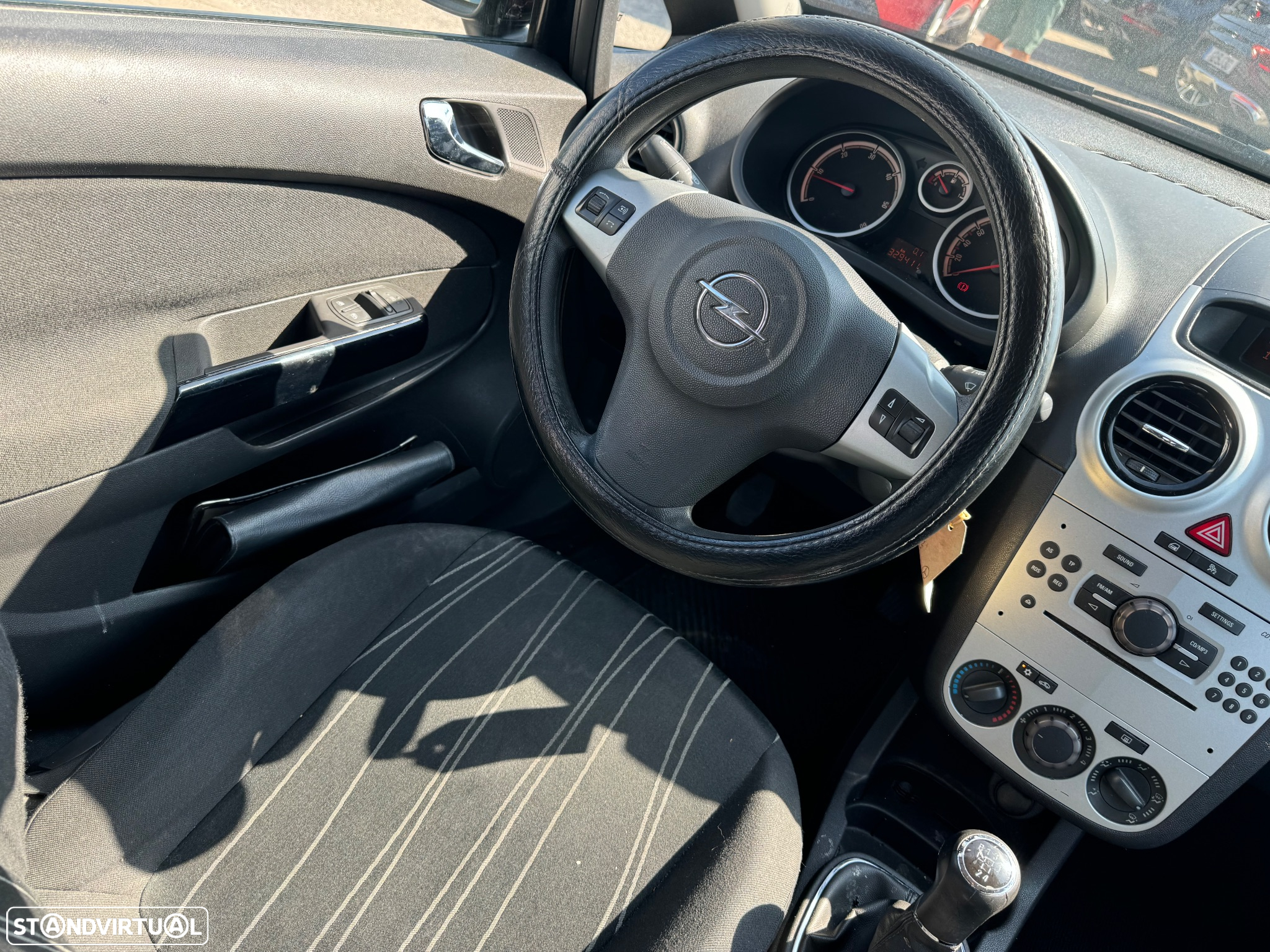 Opel Corsa 1.3 CDTi Enjoy EcoFLEX - 11