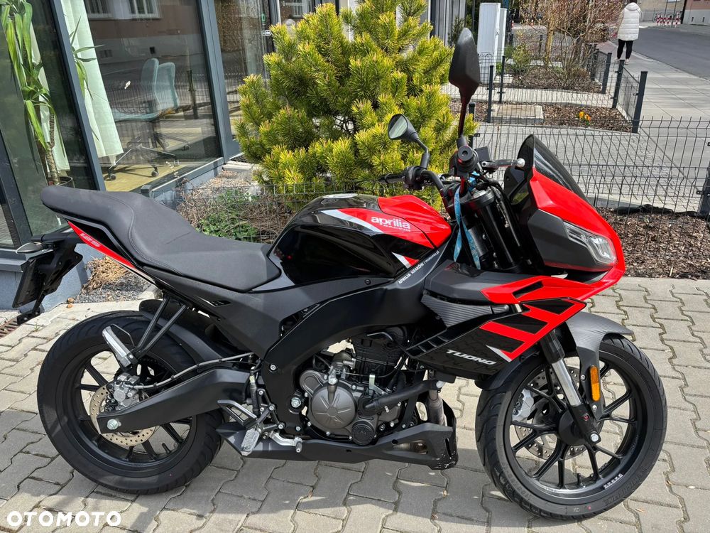 Aprilia Tuono - 1